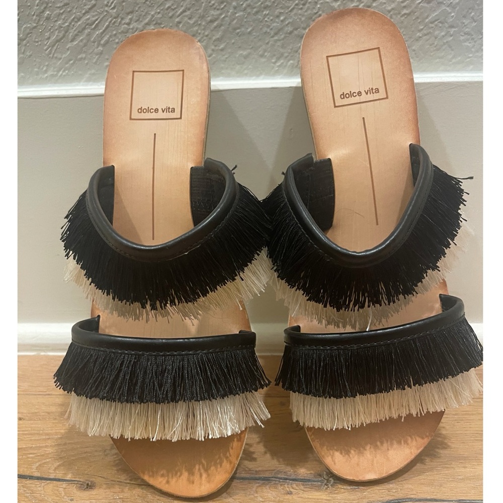 Dolce Vita Fringe Sandals. Size 7.